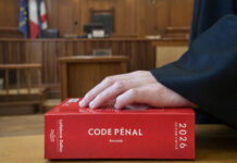 SOCIÉTÉ – Justice sous tension : la réforme pénale au cœur d’une crise des délais qui menace l’État de droit