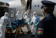 INTERNATIONAL – Ebola : pourquoi le Kenya a refusé d’accueillir des Américains exposés au virus, le nouveau bras de fer sanitaire qui embarrasse Donald Trump